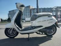 Скутер M1NSK Vesna 50 (белый)