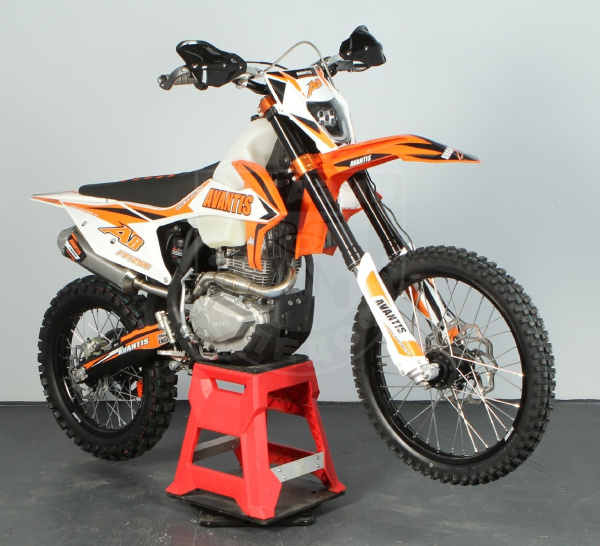 Avantis Мотоцикл Avantis A8 250 Carb