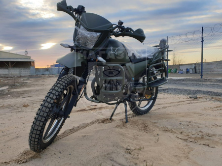 MM Мотоцикл Intruder 200