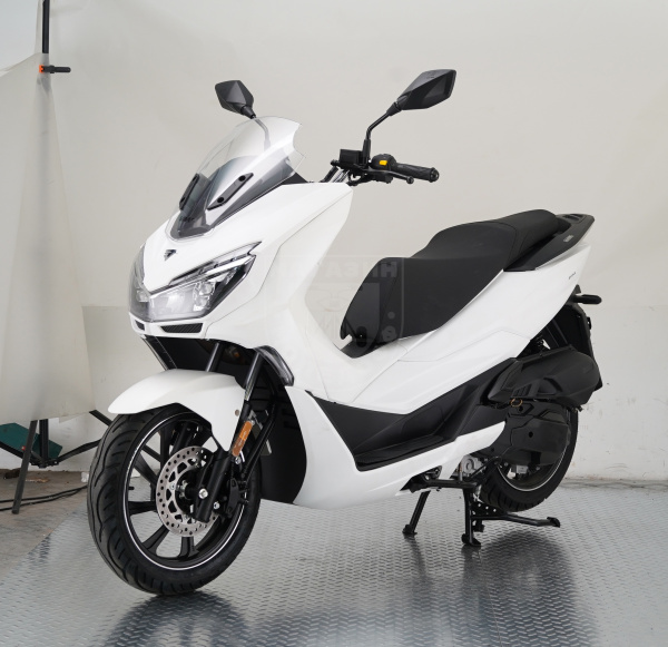 VMC Скутер VMC PCX 200 белый