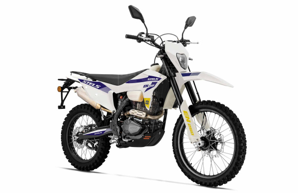 STELS Мотоцикл STELS EN250 белый 19/16