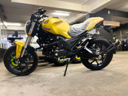 VMC Мопед VMC Monster 125 (49)  желтый