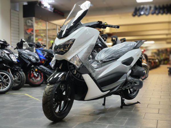 NEXUS МаксиСкутер MaxiM 200(50) White/silver