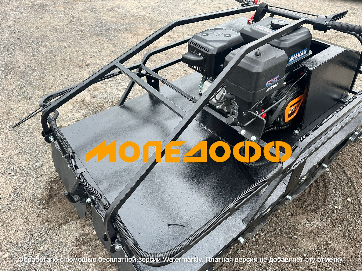 Двух-гусеничный М760 Мотобуксировщик Мужик М760 20 л.с