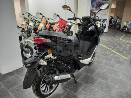 NEXUS МаксиСкутер ARC 50(125) черный