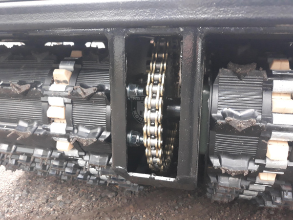 Двух-гусеничный М760 Мотобуксировщик Мужик М760 20 л.с