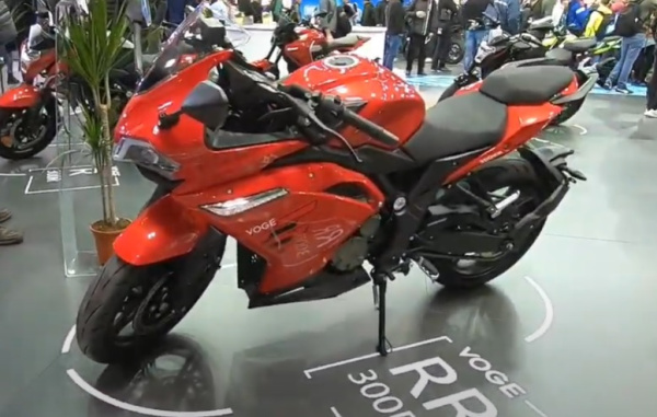 Мотоцикл VOGE 300RR, черный