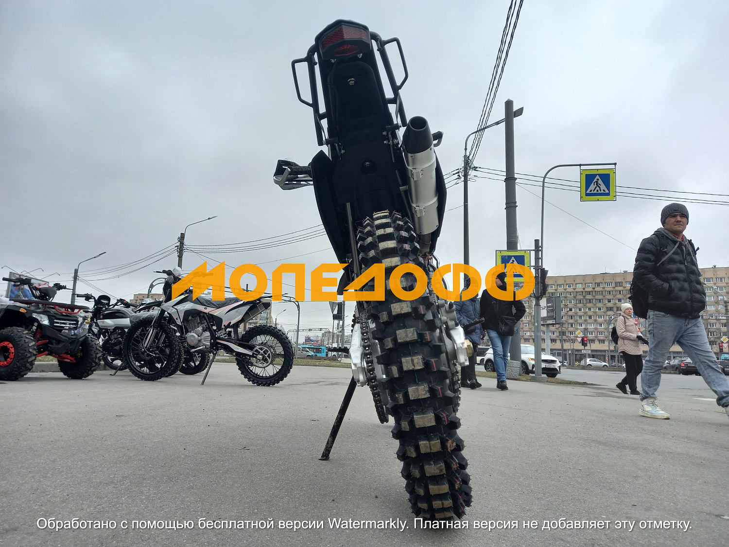 BSE Мотоцикл BSE Z3 (130) Gold Black