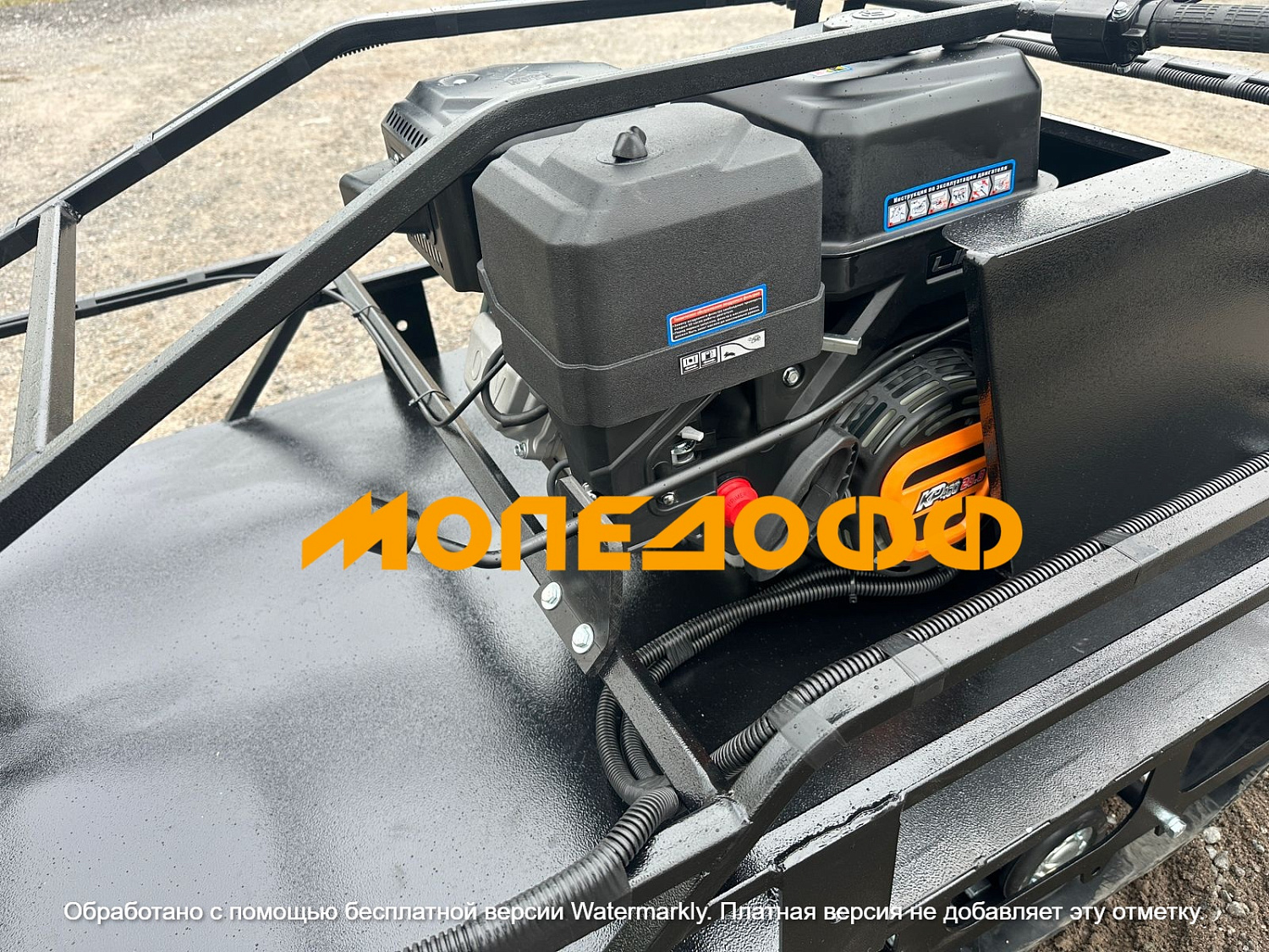 Двух-гусеничный М760 Мотобуксировщик Мужик М760 20 л.с
