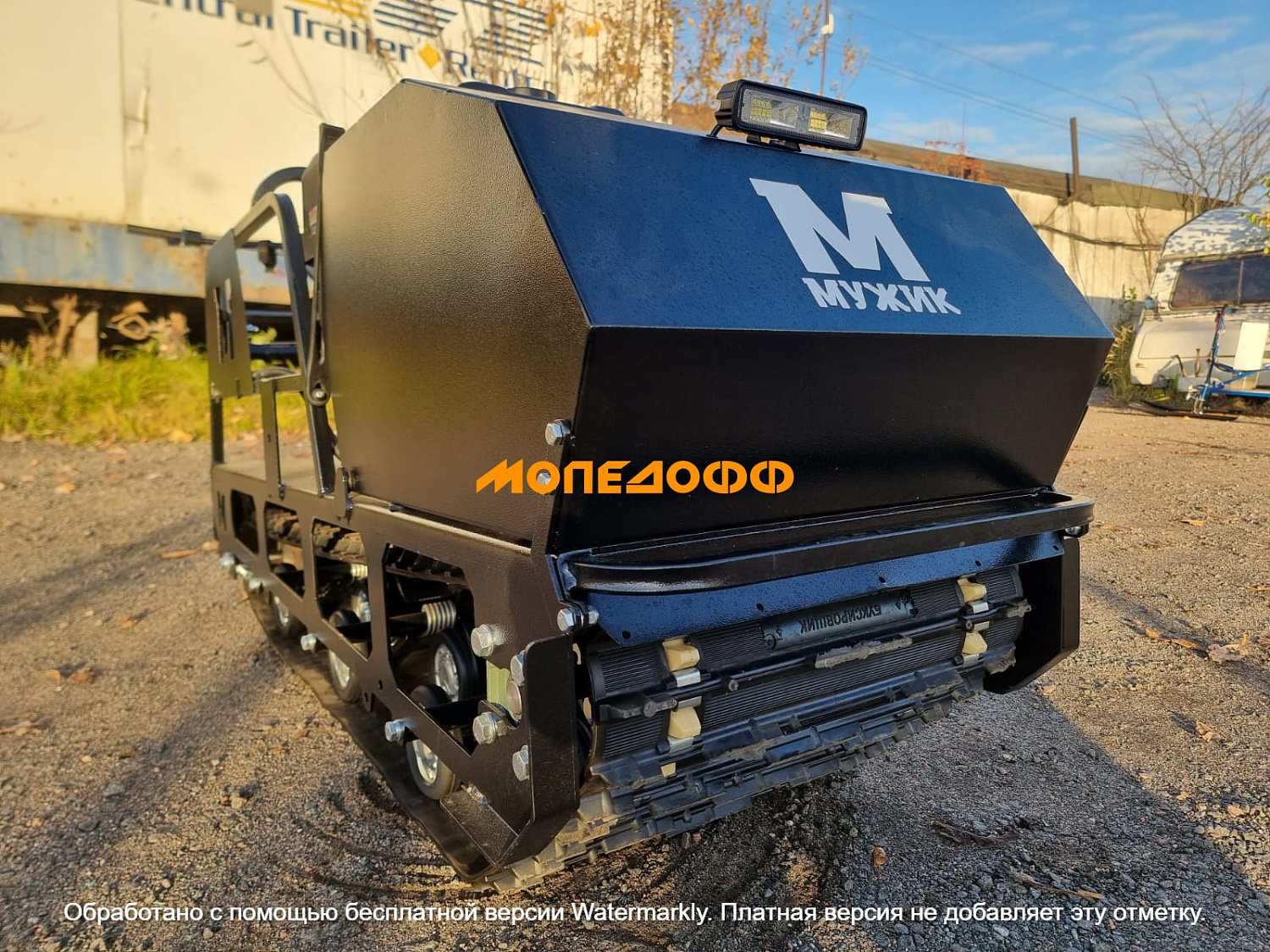 LUXE M500 Мотобуксировщик Мужик М500V black 15