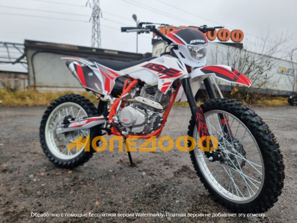 BSE кроссовый мотоцикл BSE Z3.00 21/18 Thorn Red/Black 300сс (Zongshen ZS175FMN)