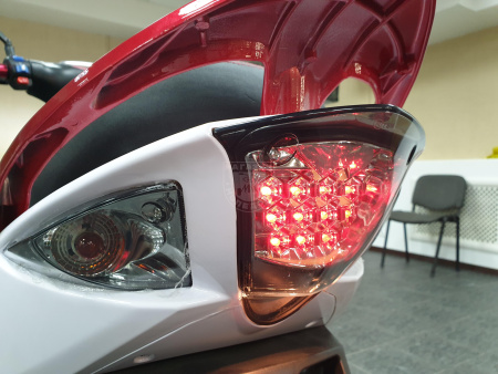VENTO Скутер Vento Corsa 150(50)