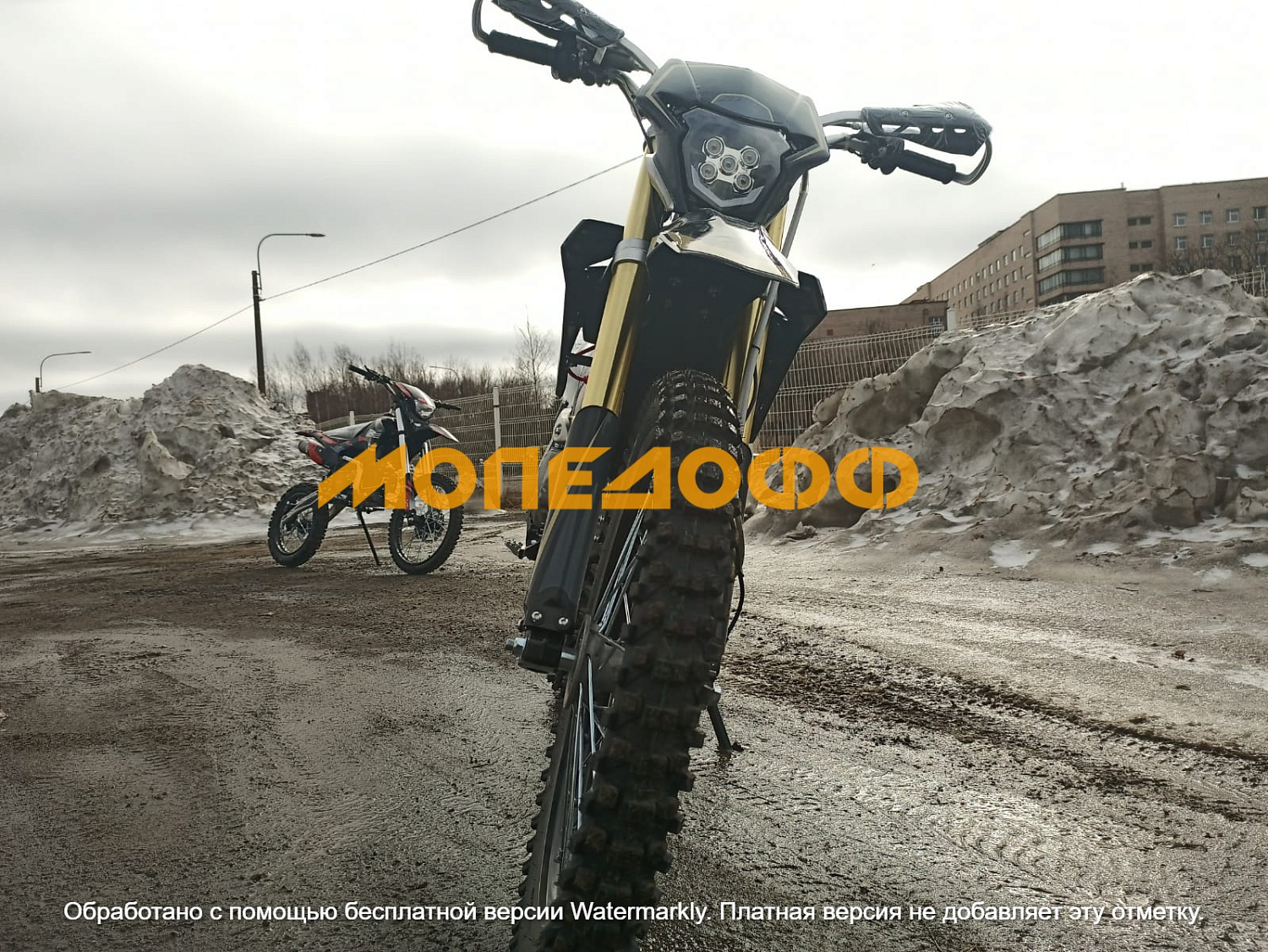 BSE Мотоцикл BSE Z3 (130) Gold Black
