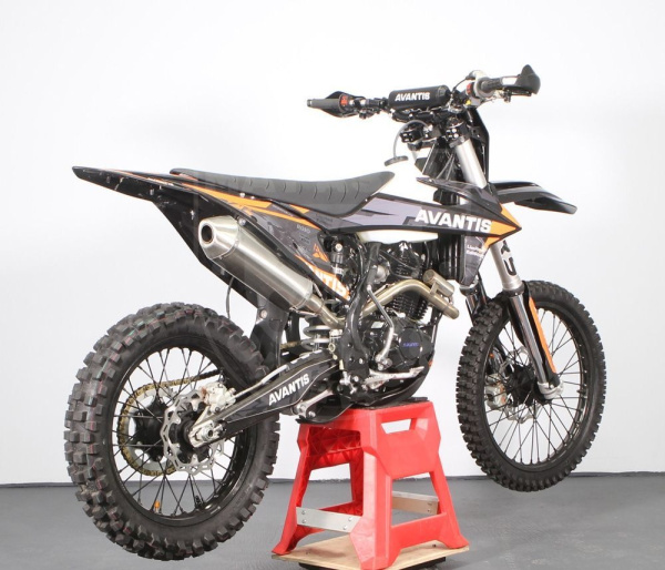 Avantis Мотоцикл Avantis Enduro 250 Carb Exclusive orange