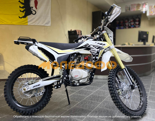 BSE Мотоцикл BSE Z3 21/18 Gold White